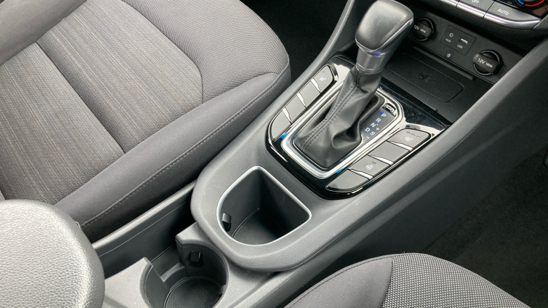 Hyundai IONIQ 1.6 GDi Hybrid Premium 5dr DCT Hybrid Hatchback